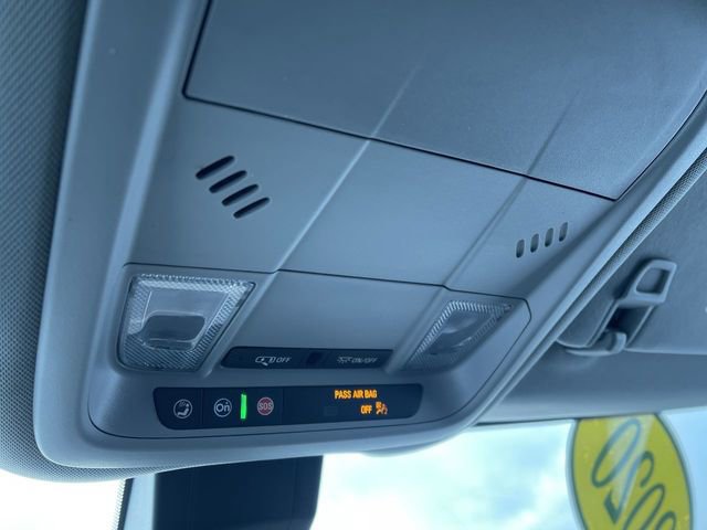 Used 2020 Chevrolet Equinox LT w/ LPO, Floor Liner Package image 34