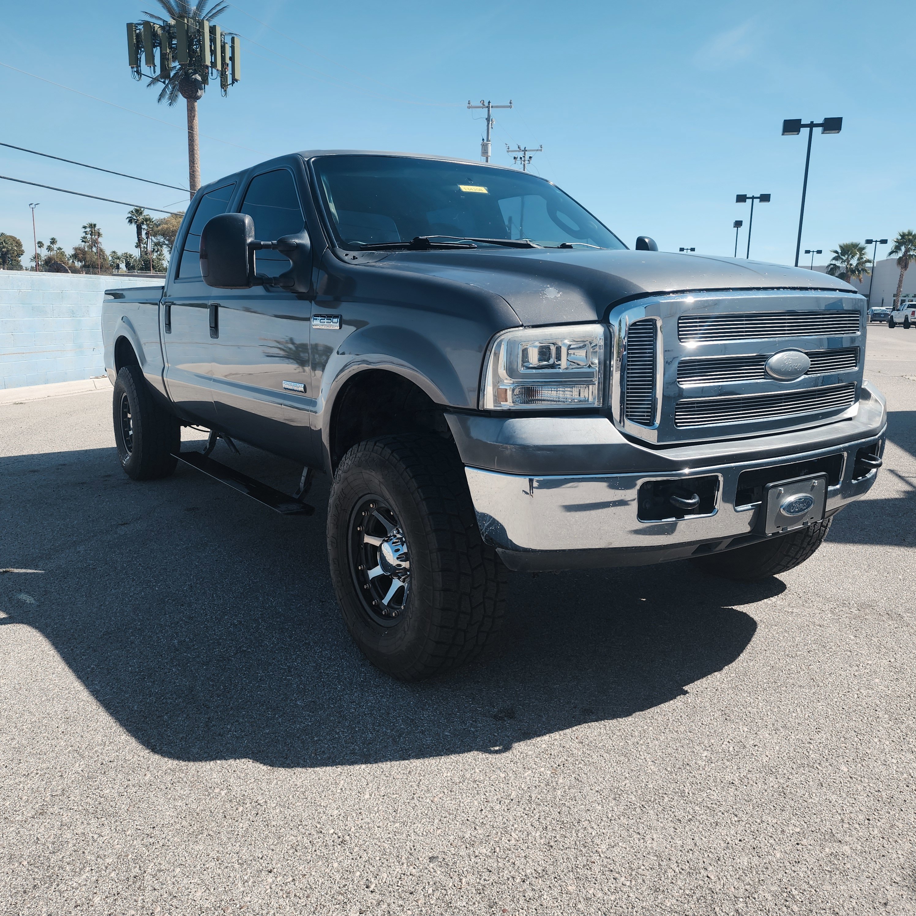 Used 2006 Ford F250 4x4 Crew Cab Super Duty image 4
