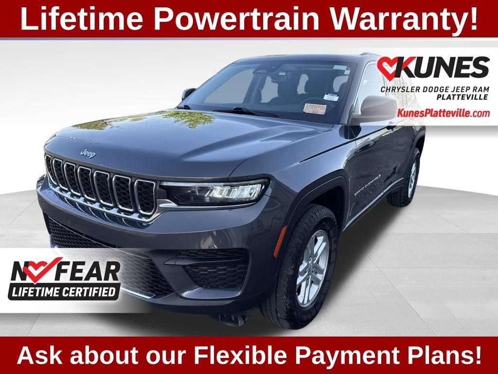 Used 2023 Jeep Grand Cherokee Laredo AWD/4WD image 7
