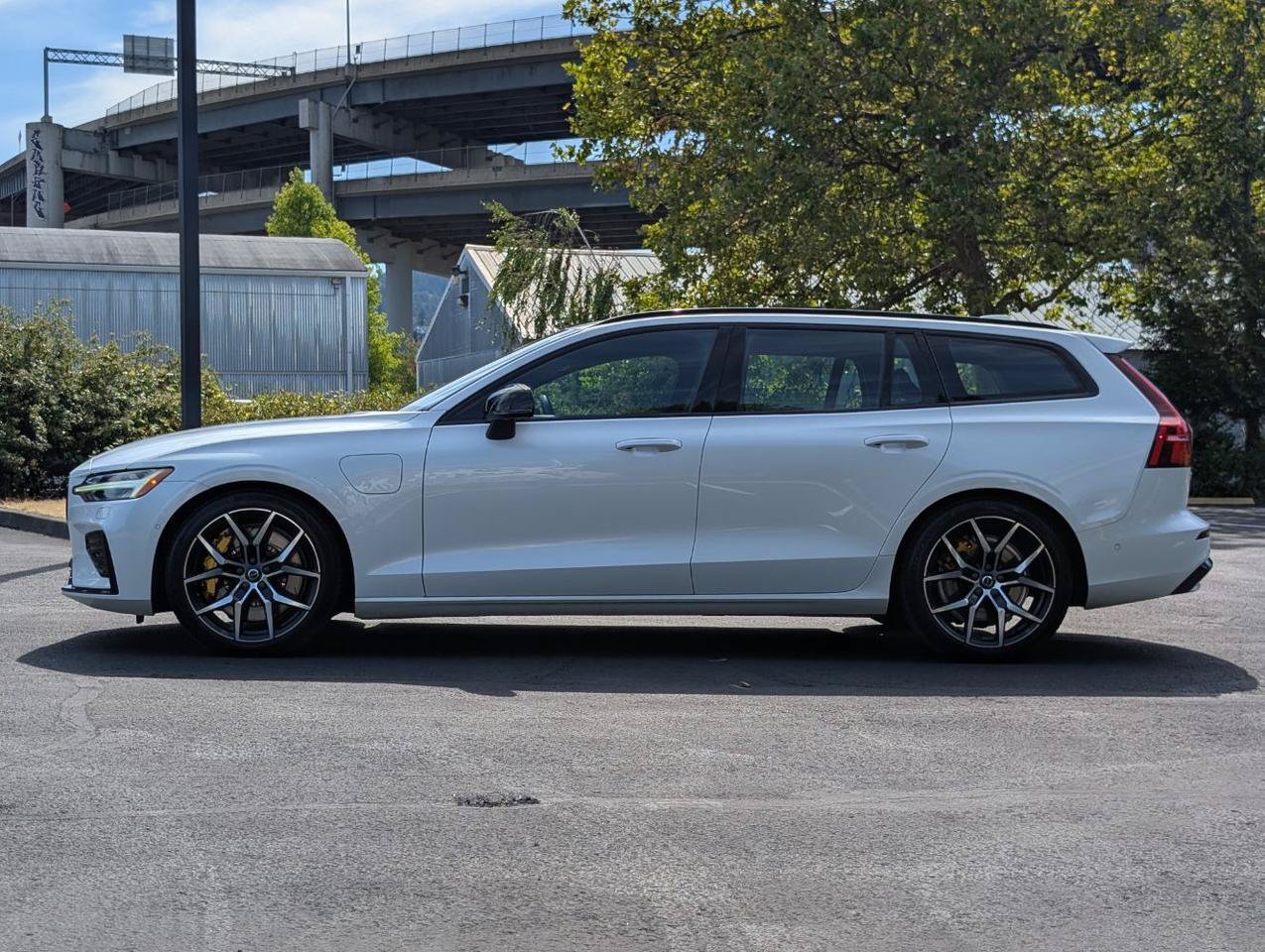 Used 2024 Volvo V60 T8 Polestar w/ Protection Package Premier AWD/4WD image 4
