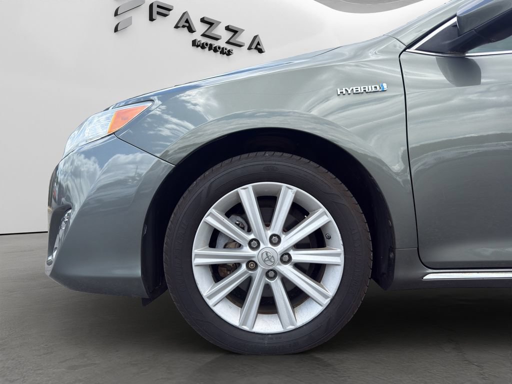 Used 2013 Toyota Camry XLE w/ Leather Pkg FWD image 25