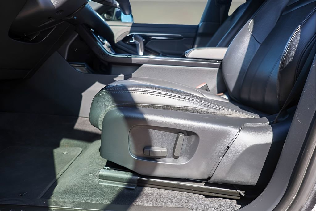 Used 2020 Land Rover Range Rover Evoque S image 20