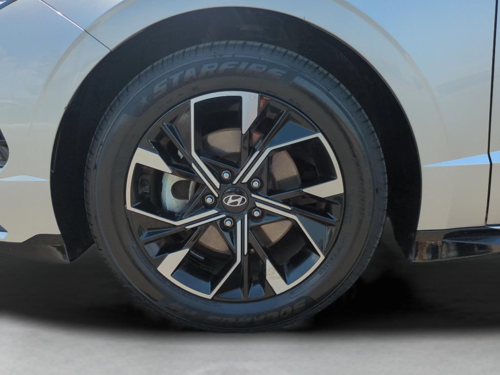 Certified 2025 Hyundai Sonata SEL FWD image 25