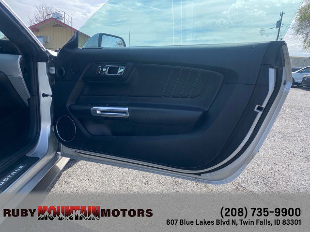 Used 2016 Ford Mustang GT Premium image 18