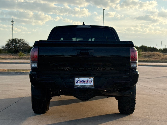 Used 2022 Toyota Tacoma TRD Pro AWD/4WD image 7