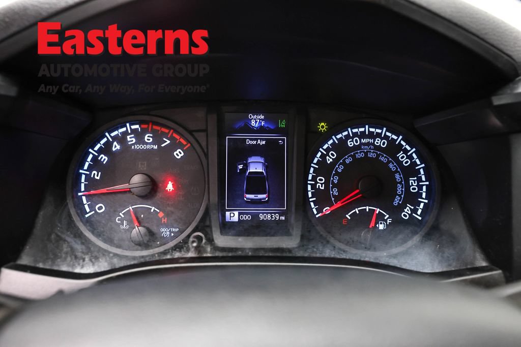 Used 2019 Toyota Tacoma SR RWD image 17