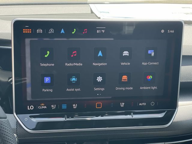 New 2026 Volkswagen GTI SE FWD image 11