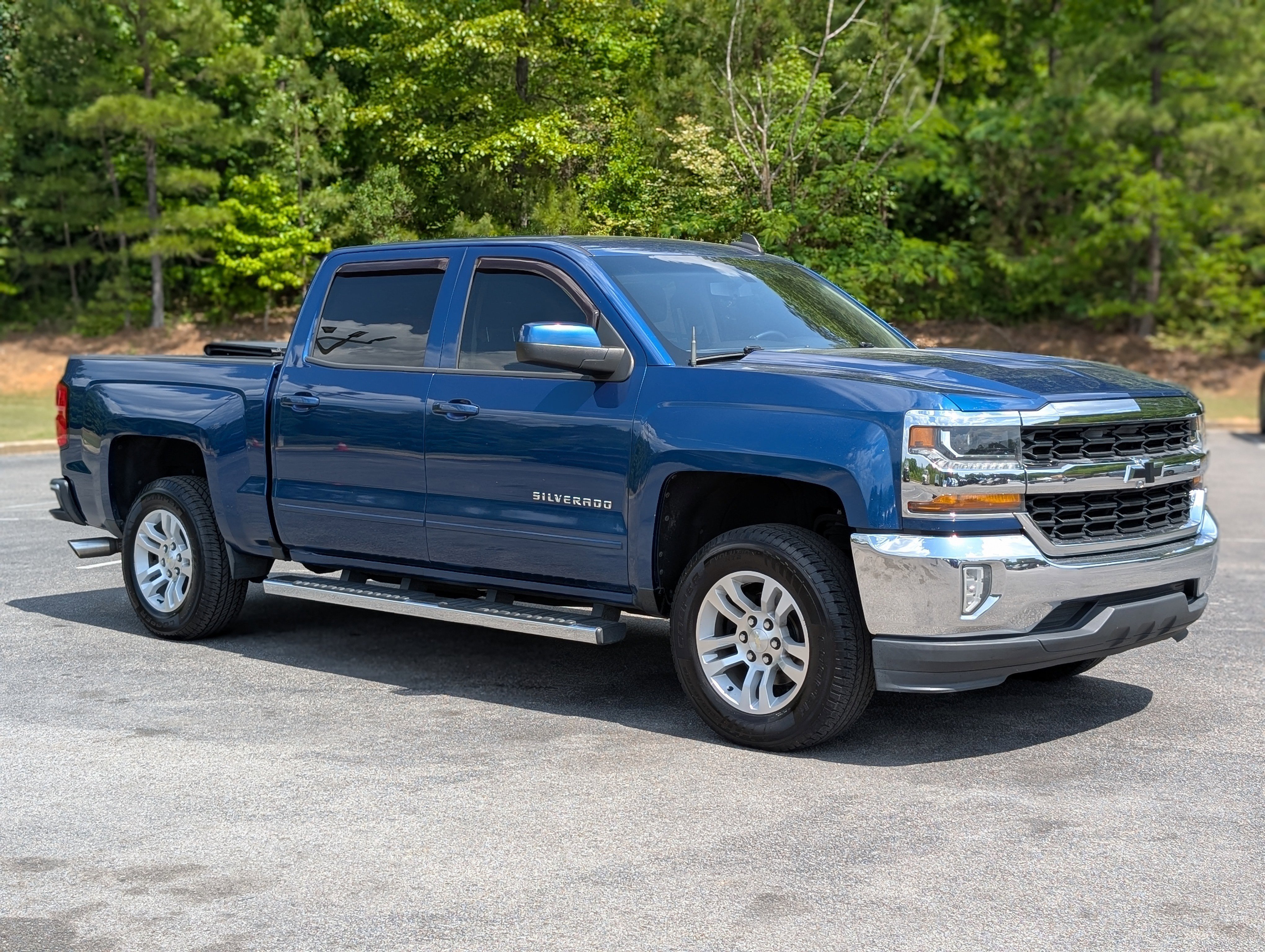 Used 2017 Chevrolet Silverado 1500 LT w/ All Star Edition RWD image 11
