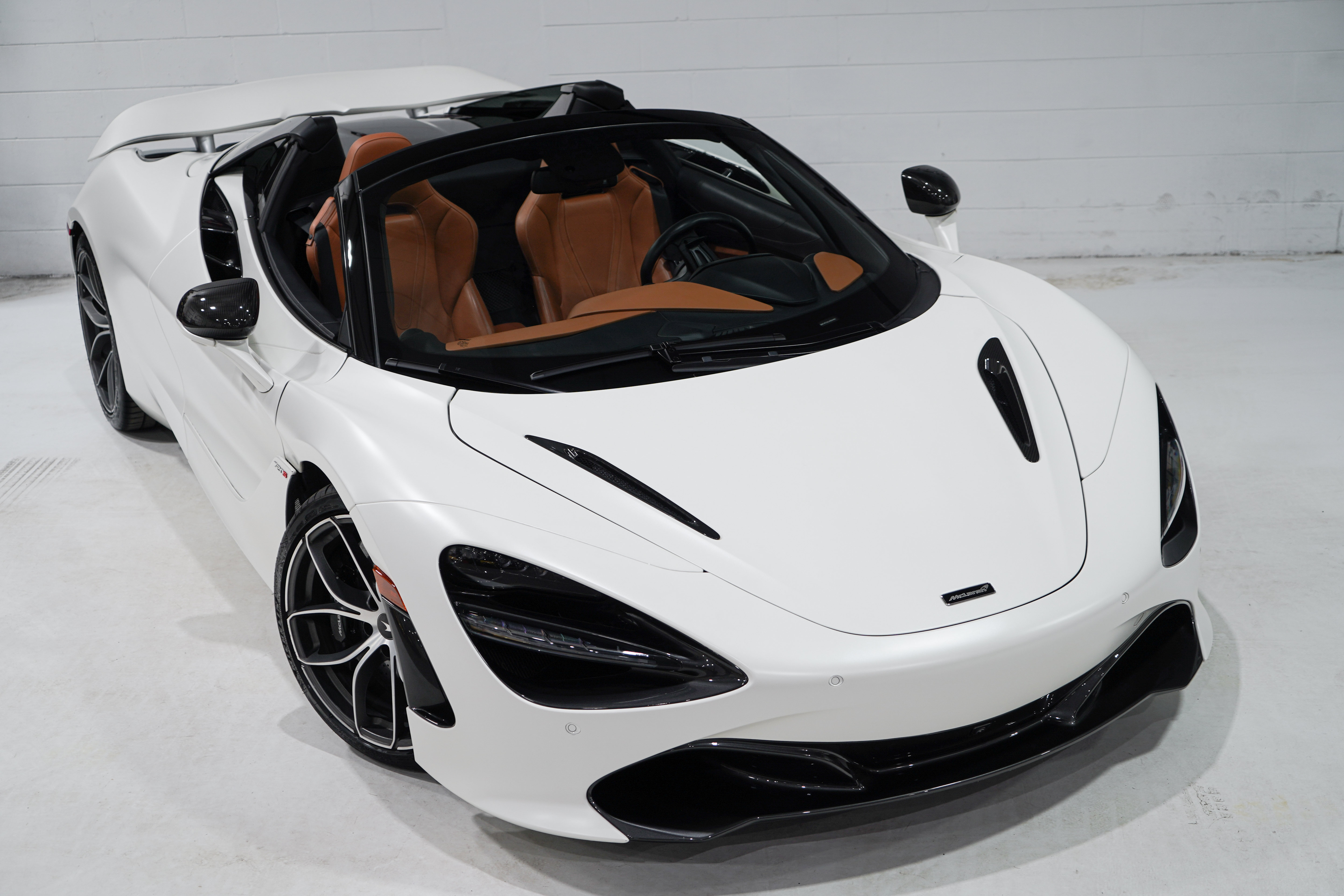 Used 2020 McLaren 720S Spider RWD image 16