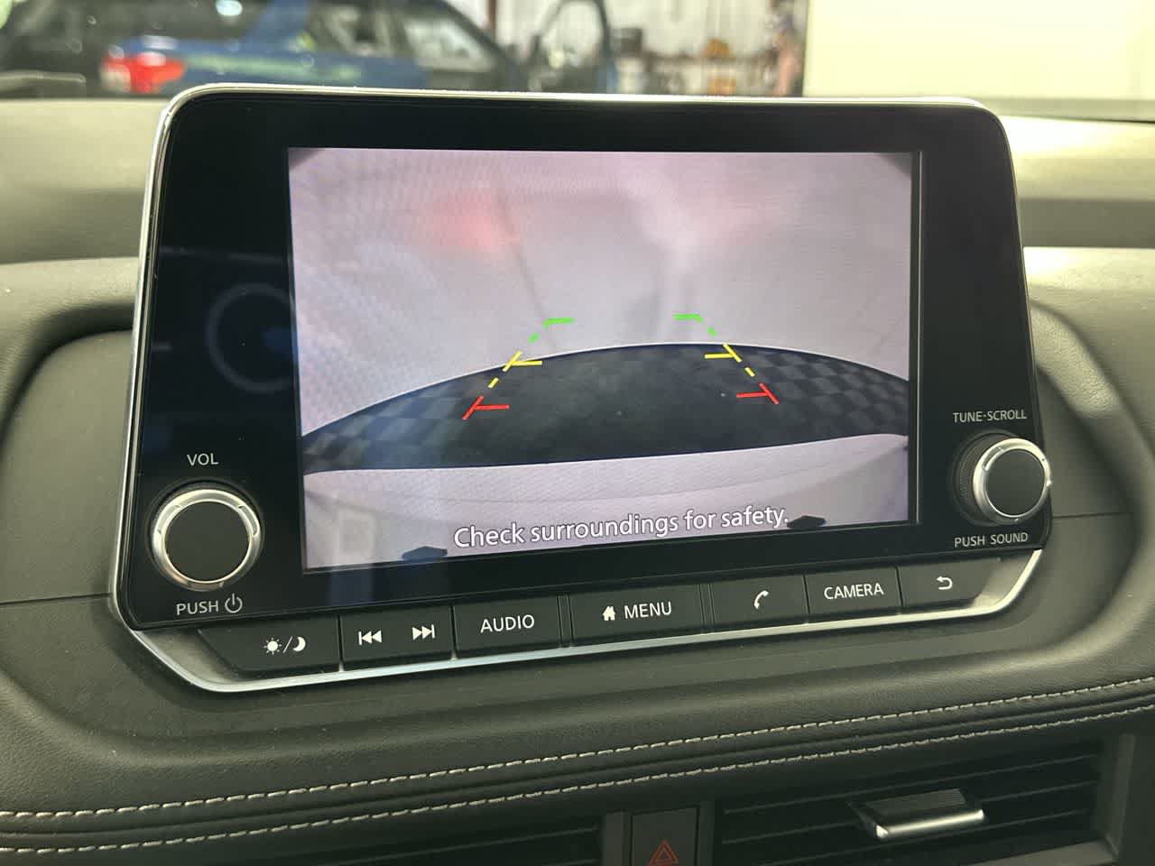 Used 2024 Nissan Rogue SV AWD/4WD image 17