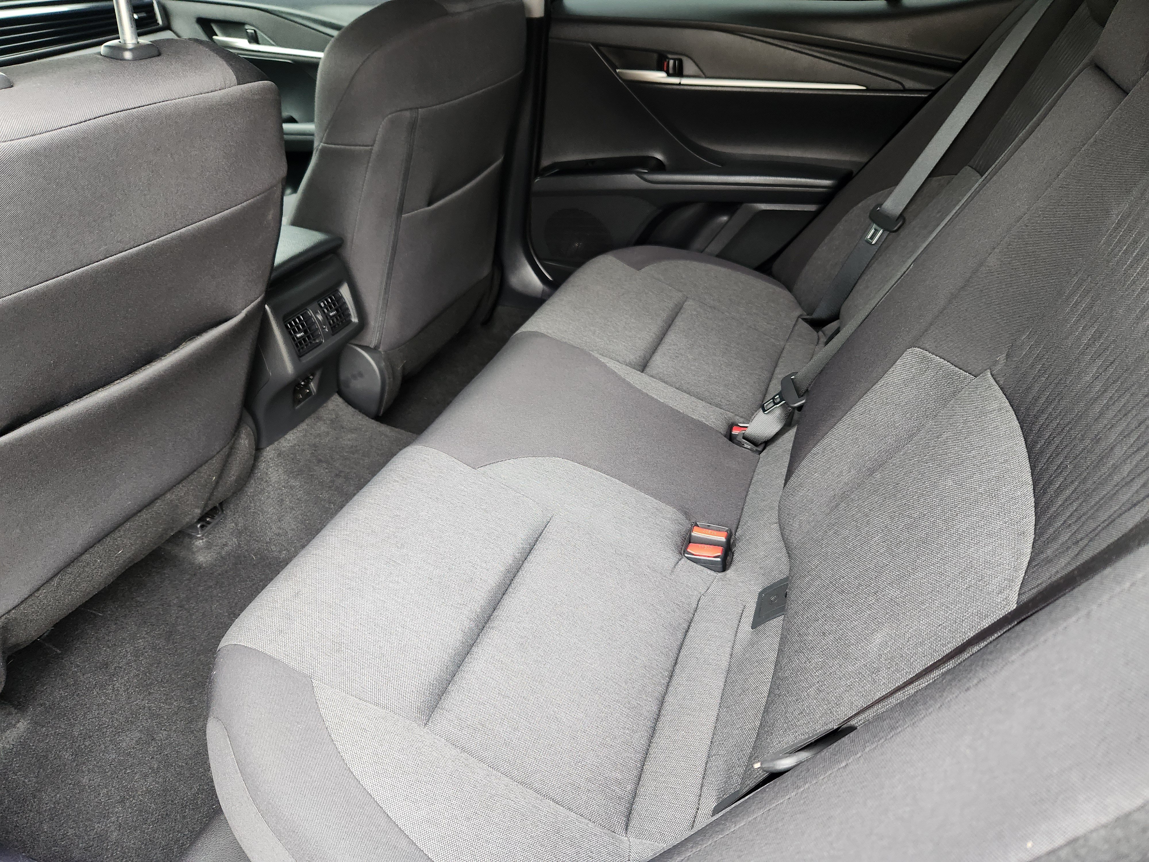 Used 2025 Toyota Camry LE w/ Convenience Package AWD/4WD image 18