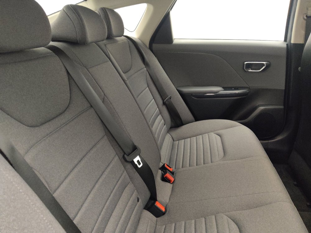 Used 2025 Kia K4 EX FWD image 19