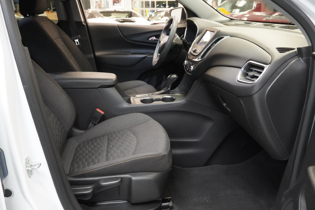Used 2021 Chevrolet Equinox LT FWD image 25