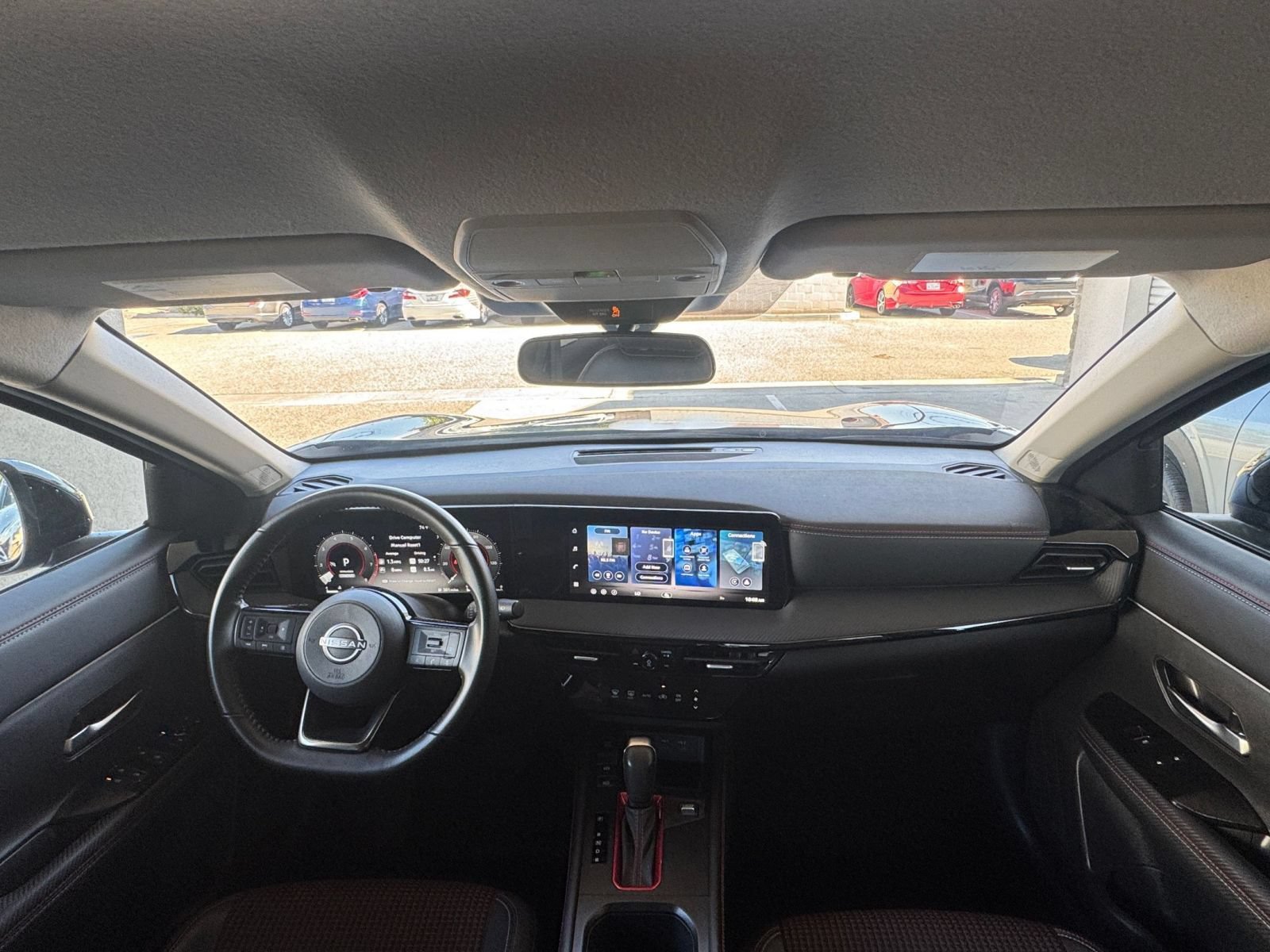 Used 2026 Nissan Kicks SR FWD image 32