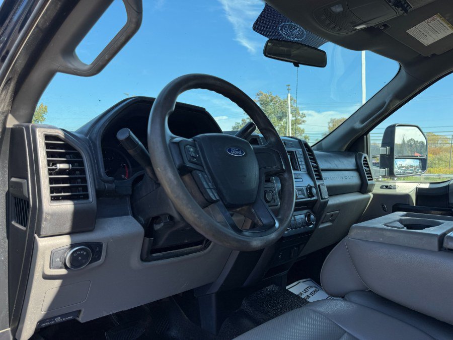 Used 2018 Ford F250 XL w/ Power Equipment Group AWD/4WD image 14