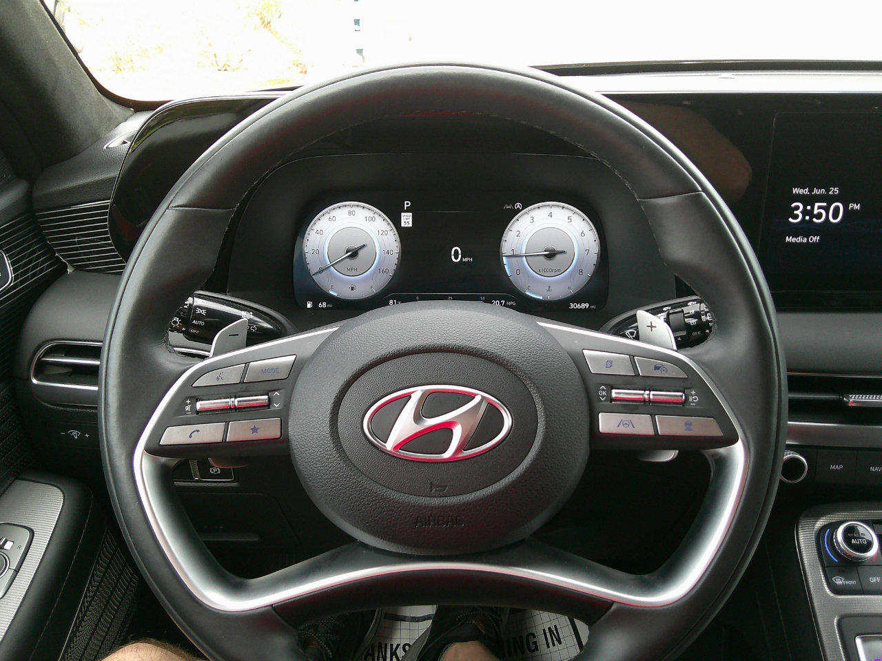 Used 2024 Hyundai Palisade Calligraphy image 23