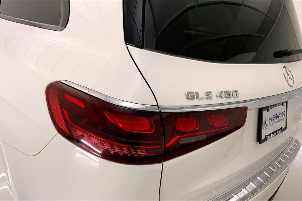 Used 2024 Mercedes-Benz GLS 450 4MATIC image 28