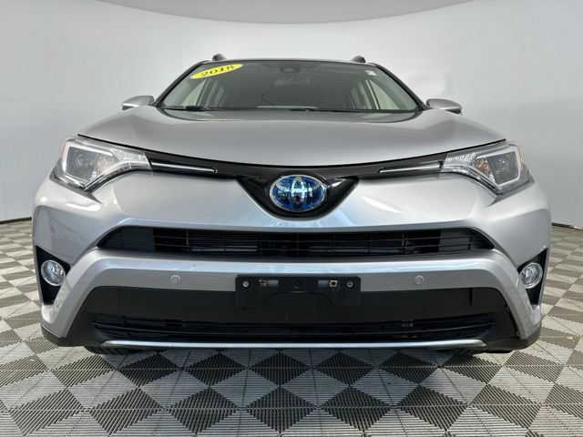 Used 2018 Toyota RAV4 XLE w/ Convenience Package AWD/4WD image 2
