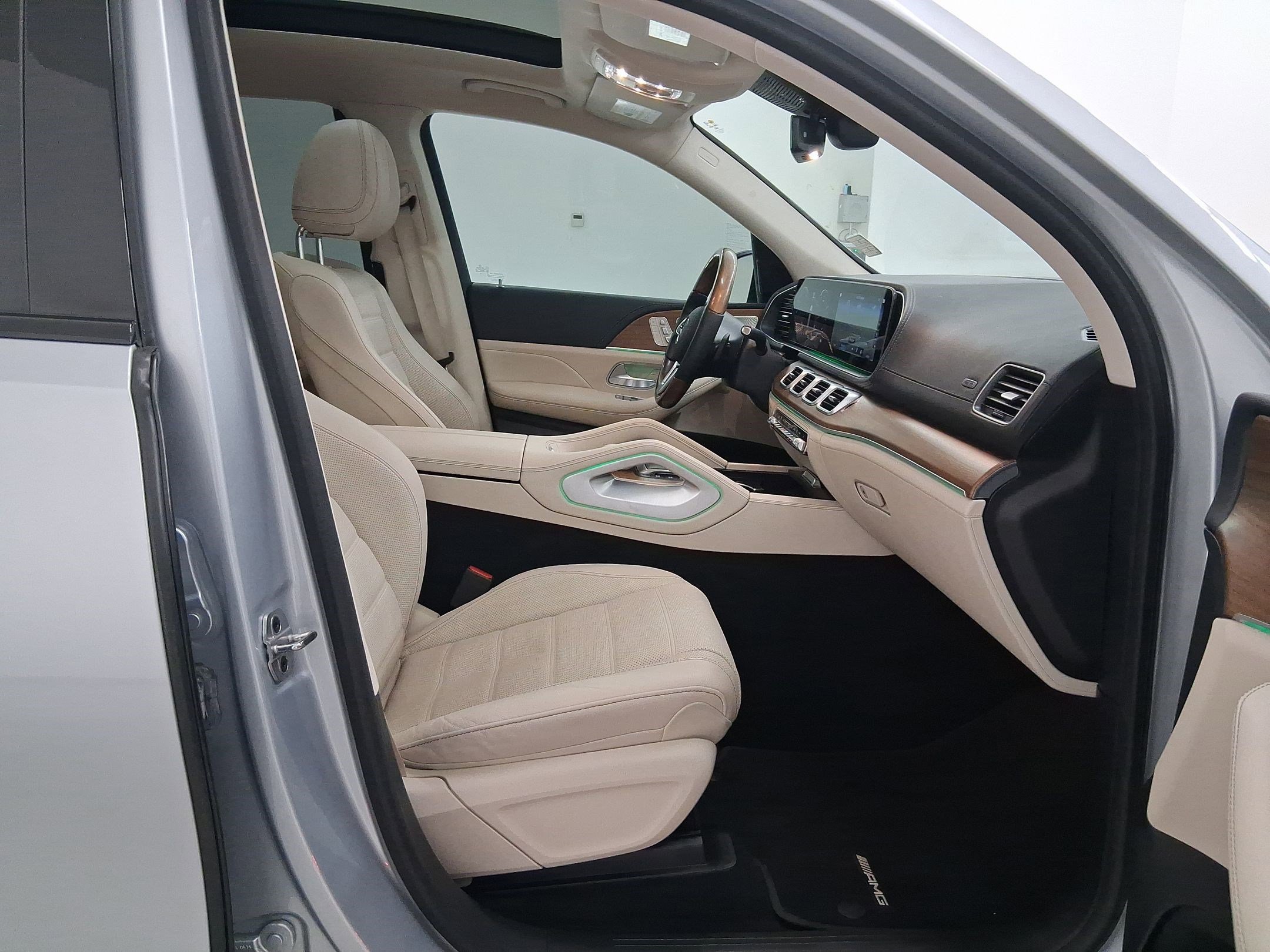 Used 2022 Mercedes-Benz GLS 450 4MATIC image 37