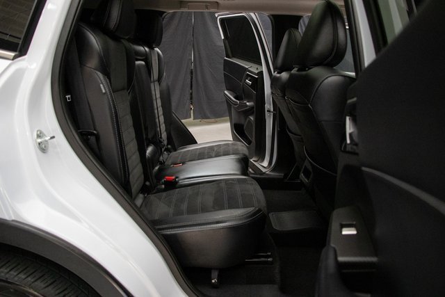 Used 2024 Mitsubishi Outlander SE image 20