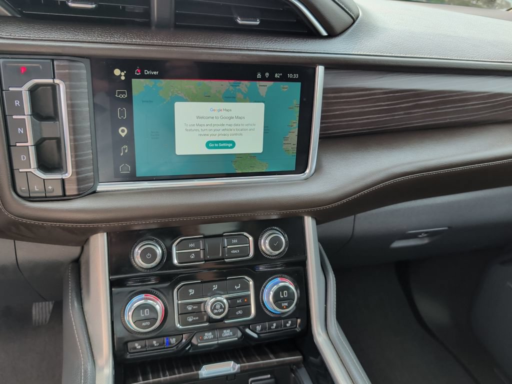 Used 2023 GMC Yukon XL Denali AWD/4WD image 16