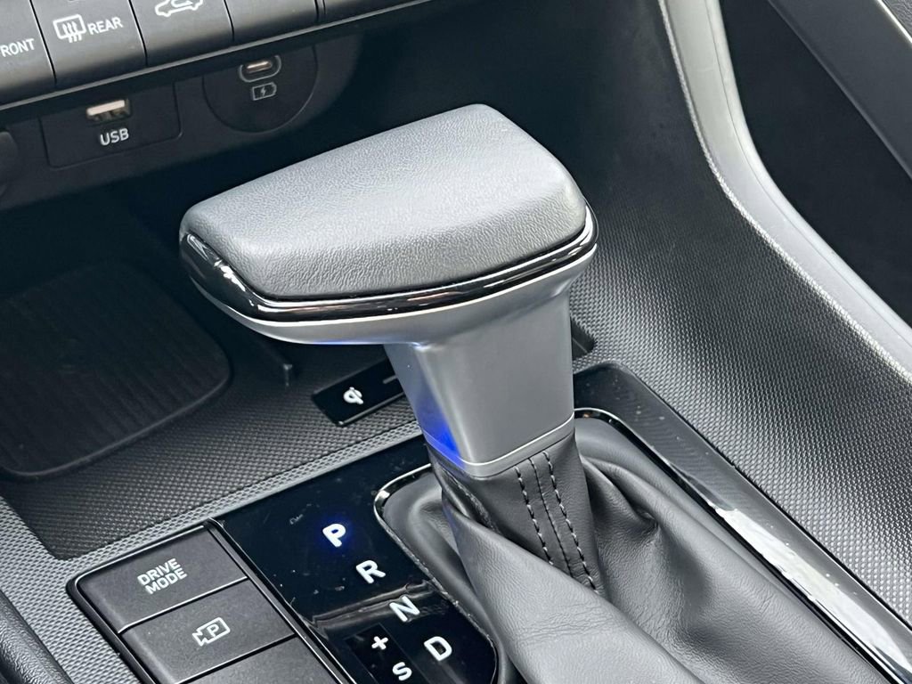 Certified 2025 Hyundai Elantra Sport image 35