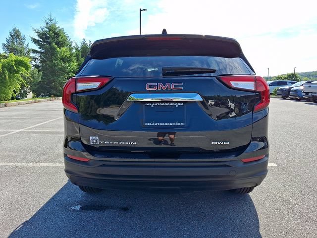 Used 2024 GMC Terrain SLE AWD/4WD image 5