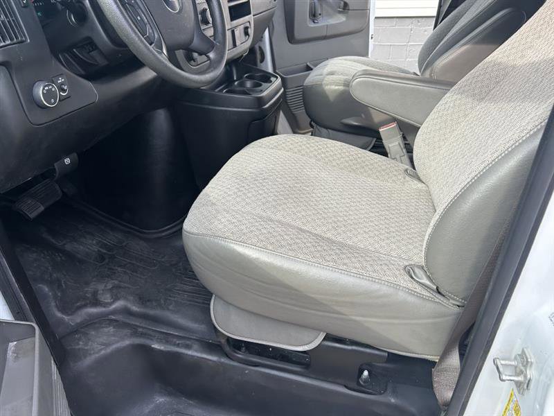 Used 2015 Chevrolet Express 2500 2500 Cargo image 8
