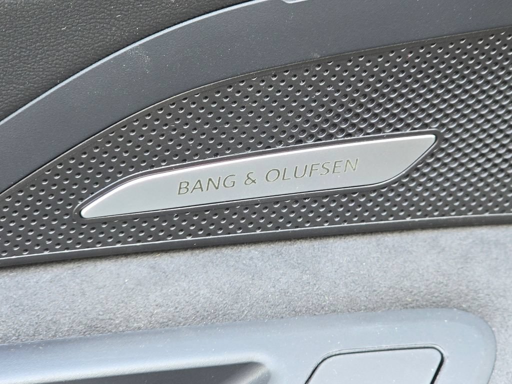 New 2026 Audi SQ5 Prestige AWD/4WD image 9