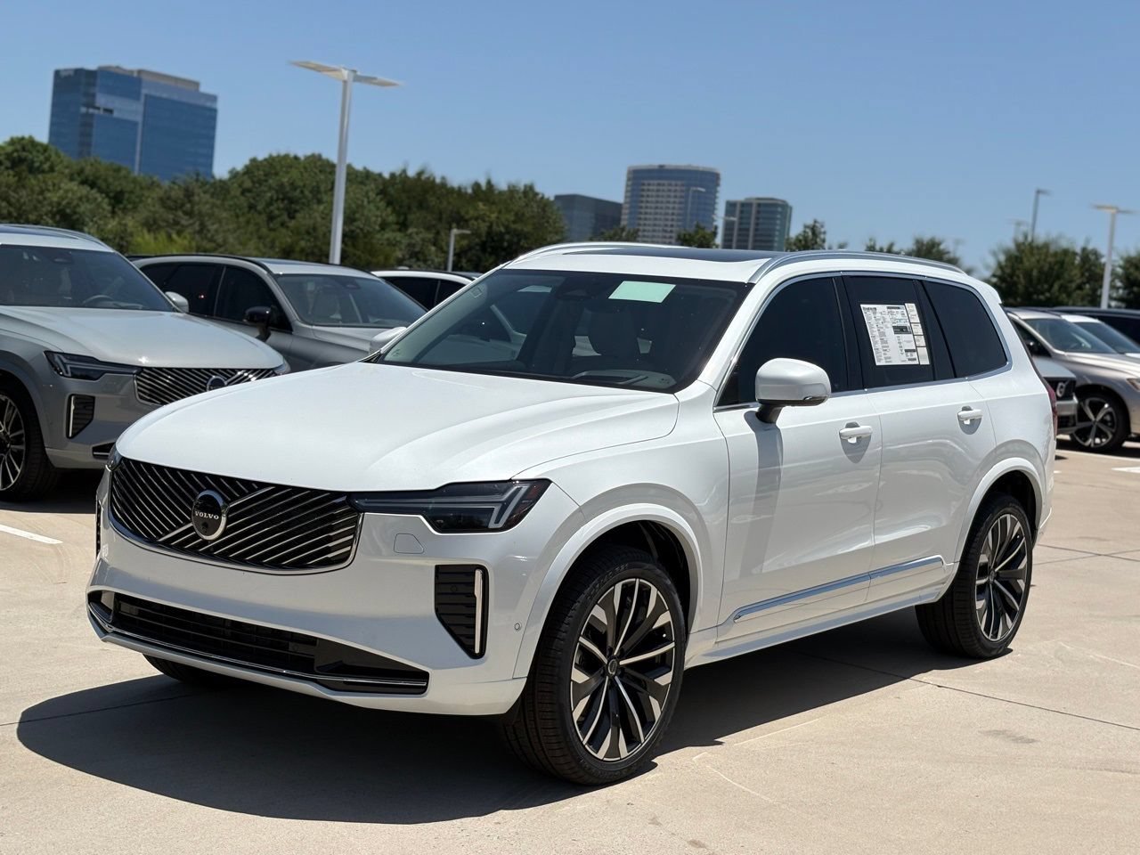New 2026 Volvo XC90 B6 Ultra w/ Protection Package AWD/4WD image 2