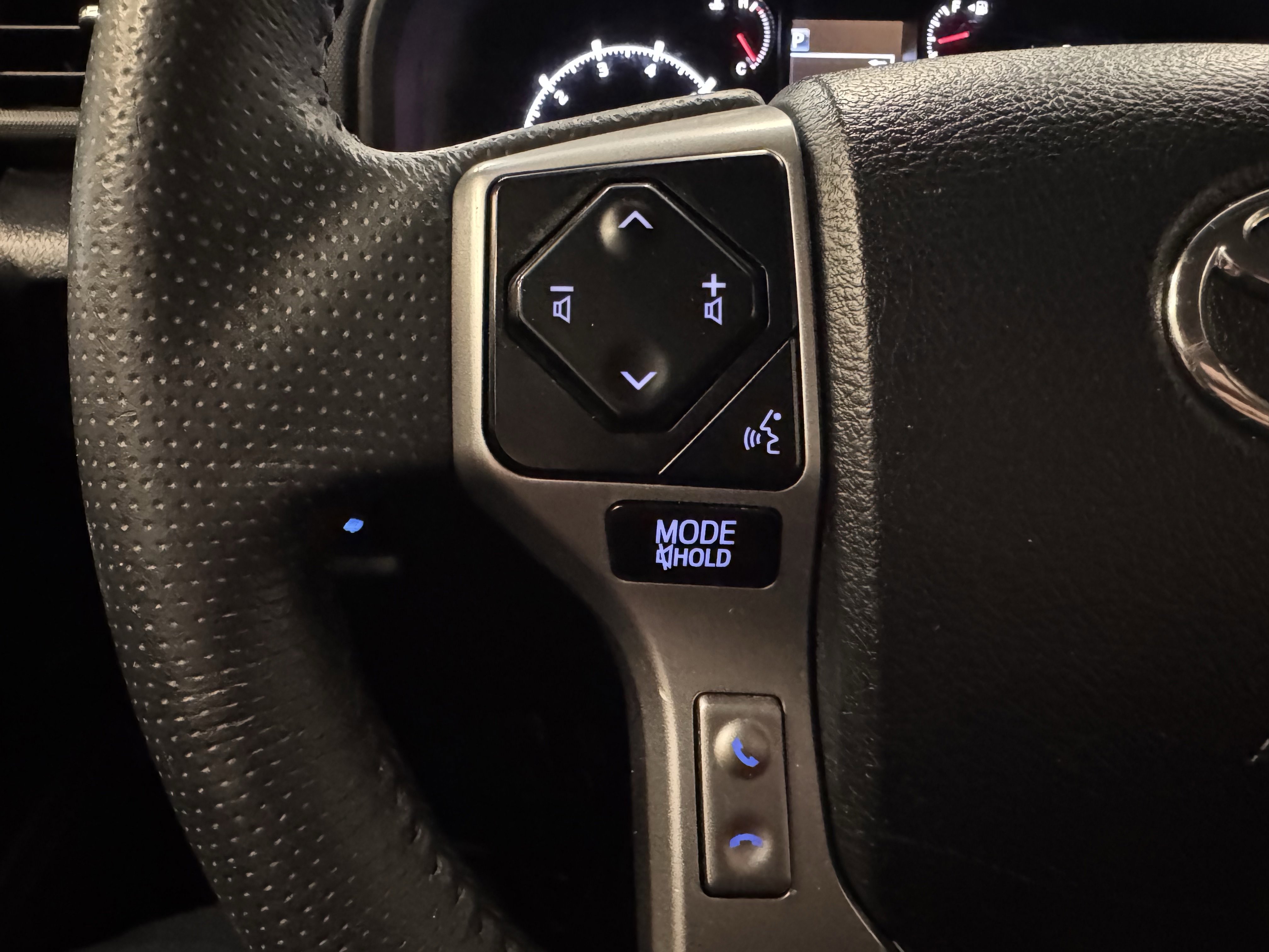 Used 2022 Toyota 4Runner SR5 image 13