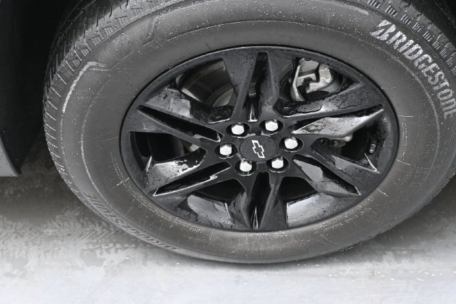 Used 2023 Chevrolet Traverse LT FWD image 36