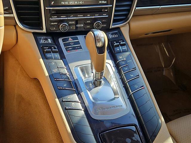 Used 2014 Porsche Panamera image 12