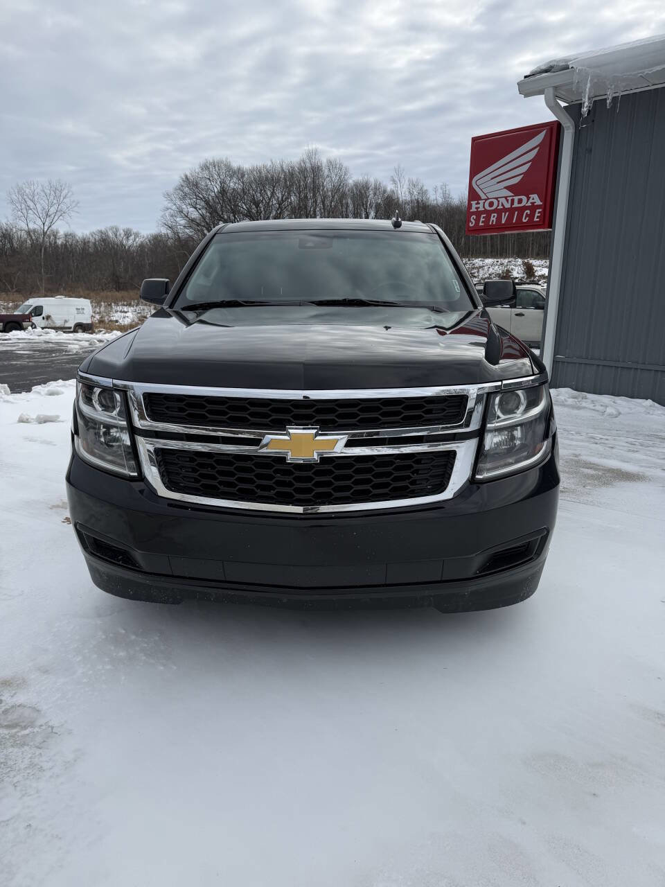 Used 2019 Chevrolet Tahoe LT image 2