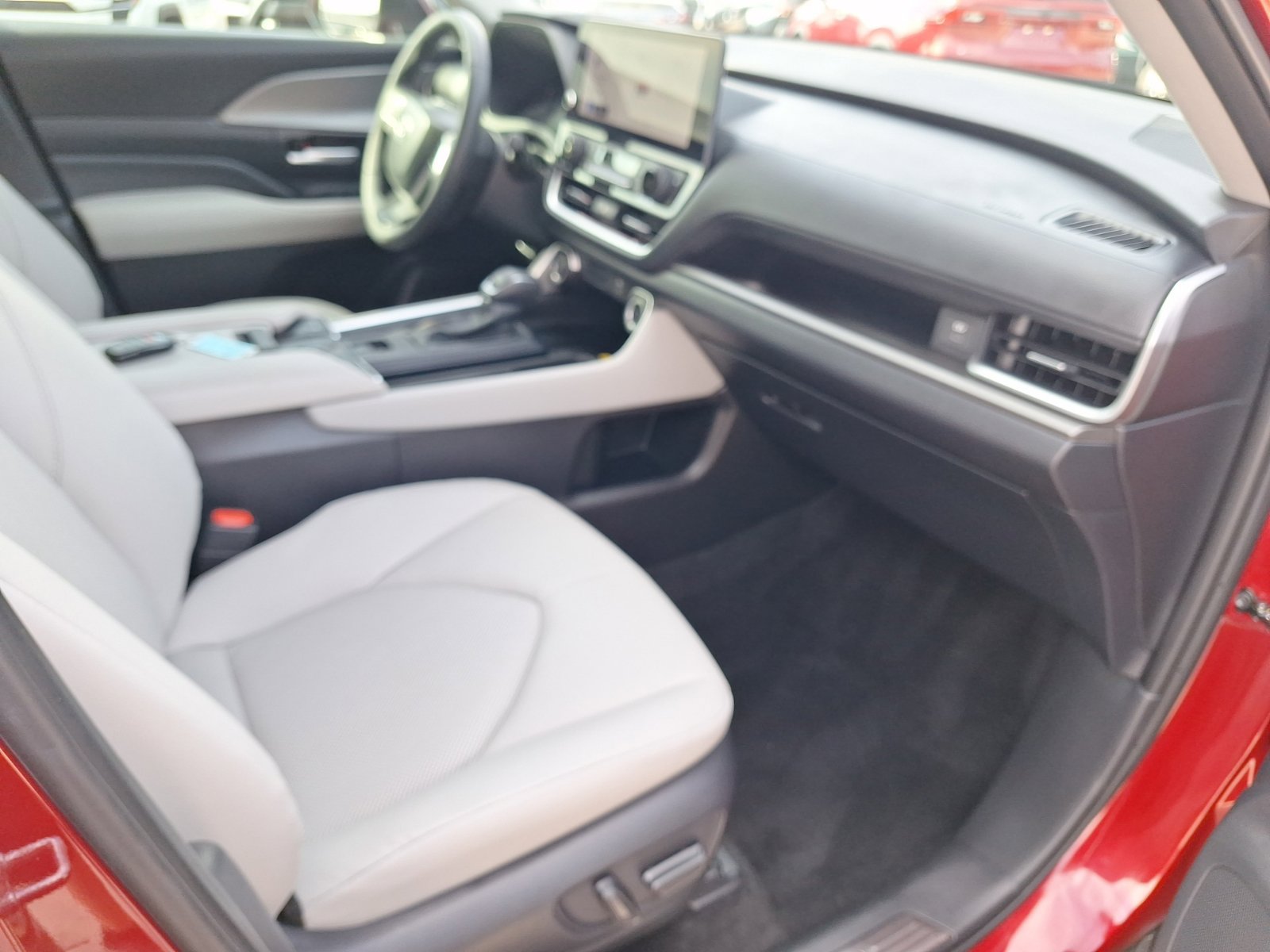 Used 2026 Toyota Grand Highlander FWD image 30