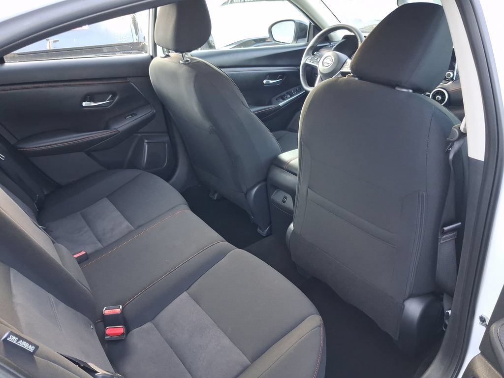 Used 2025 Nissan Sentra SR FWD image 18
