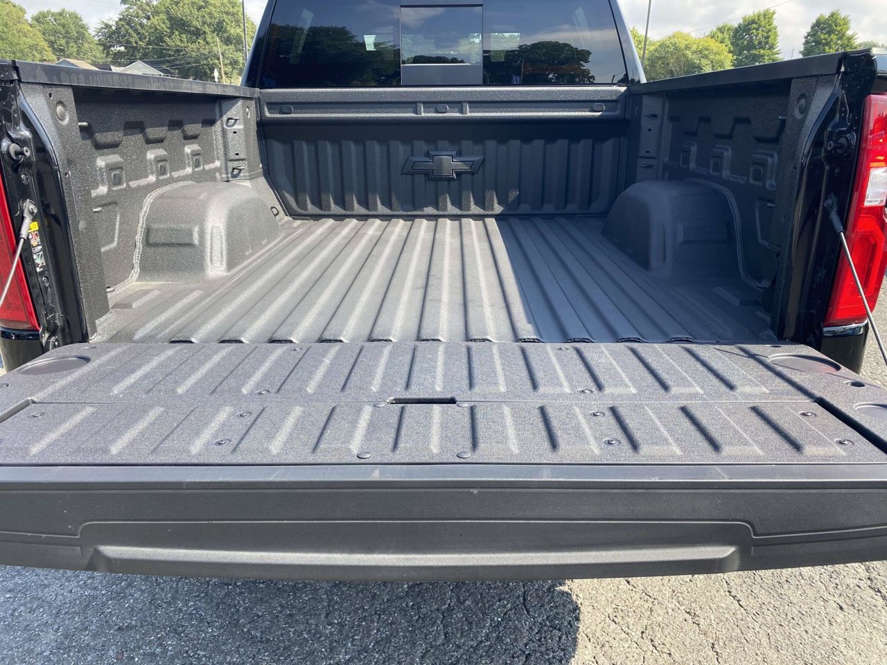New 2026 Chevrolet Silverado 1500 ZR2 w/ ZR2 Bison Edition AWD/4WD image 8