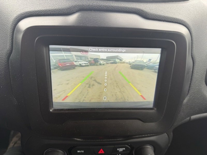 Used 2021 Jeep Renegade Sport image 12