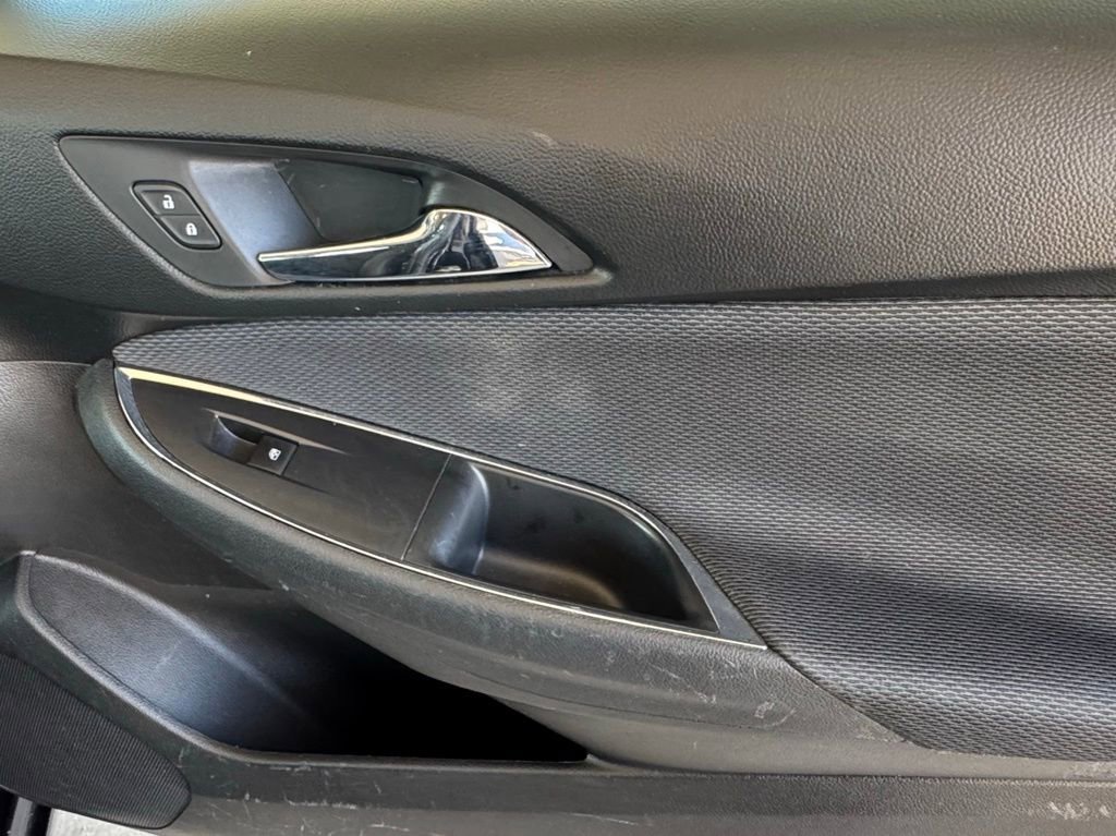 Used 2016 Chevrolet Cruze LT w/ Convenience Package image 25