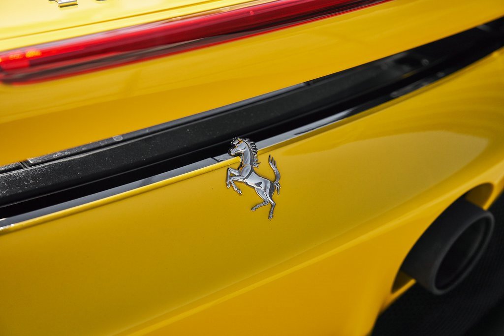 Used 2022 Ferrari SF90 Stradale image 11