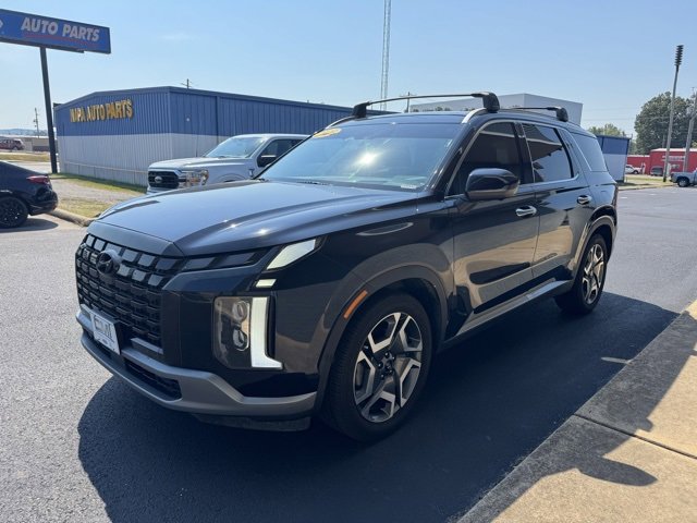 Used 2023 Hyundai Palisade Limited image 4
