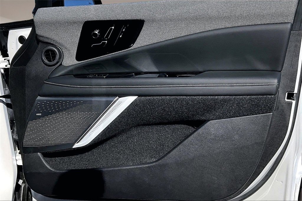 Certified 2025 Cadillac Optiq Luxury 1 image 19