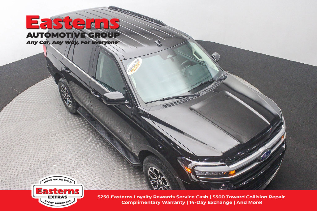 Used 2024 Ford Expedition XLT RWD image 4