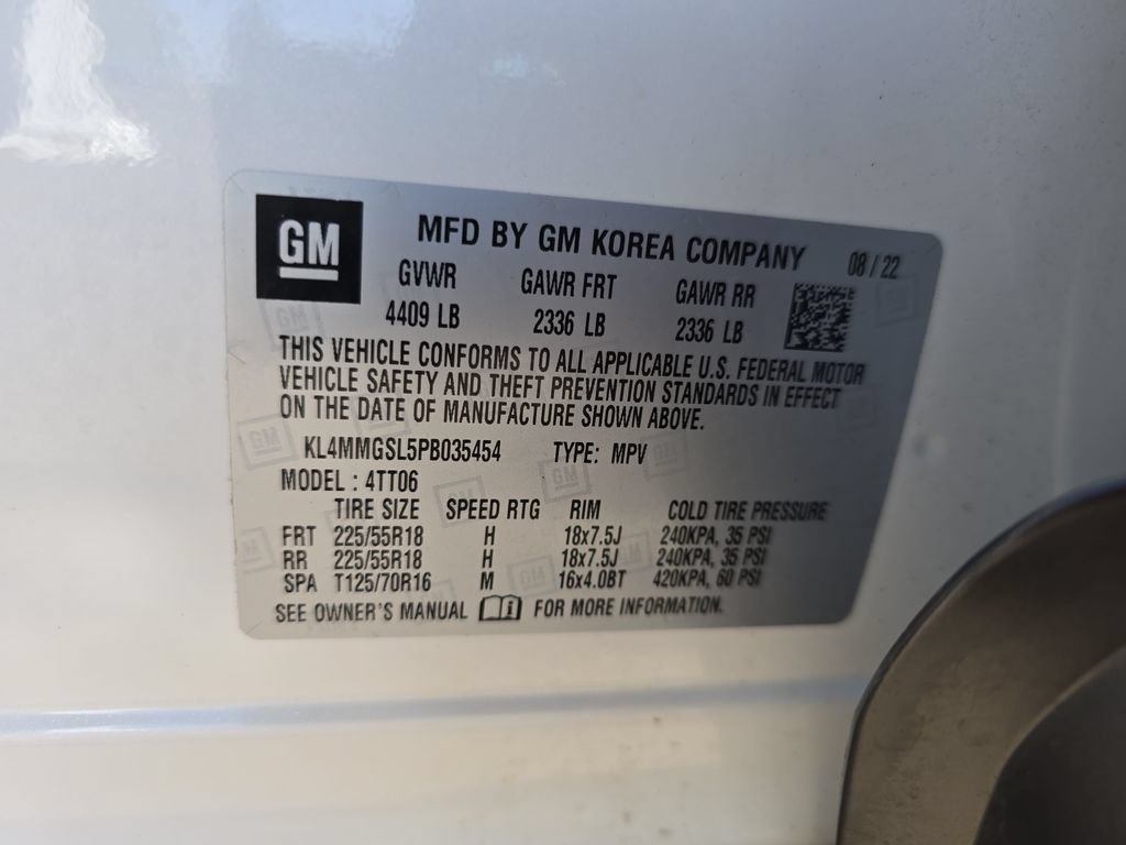 Used 2023 Buick Encore GX Essence w/ Experience Buick Package AWD/4WD image 39