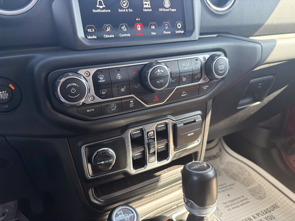 Used 2021 Jeep Gladiator Overland w/ Popular Equipment Package AWD/4WD image 21