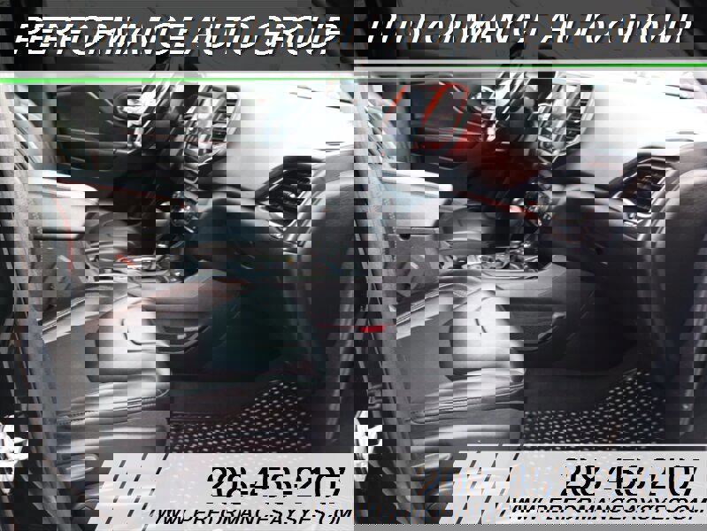 Used 2020 Jeep Cherokee Trailhawk w/ Cold Weather Group image 23