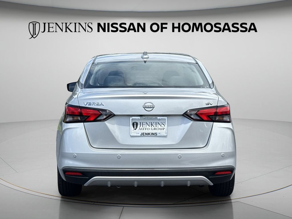 Certified 2023 Nissan Versa SV FWD image 9