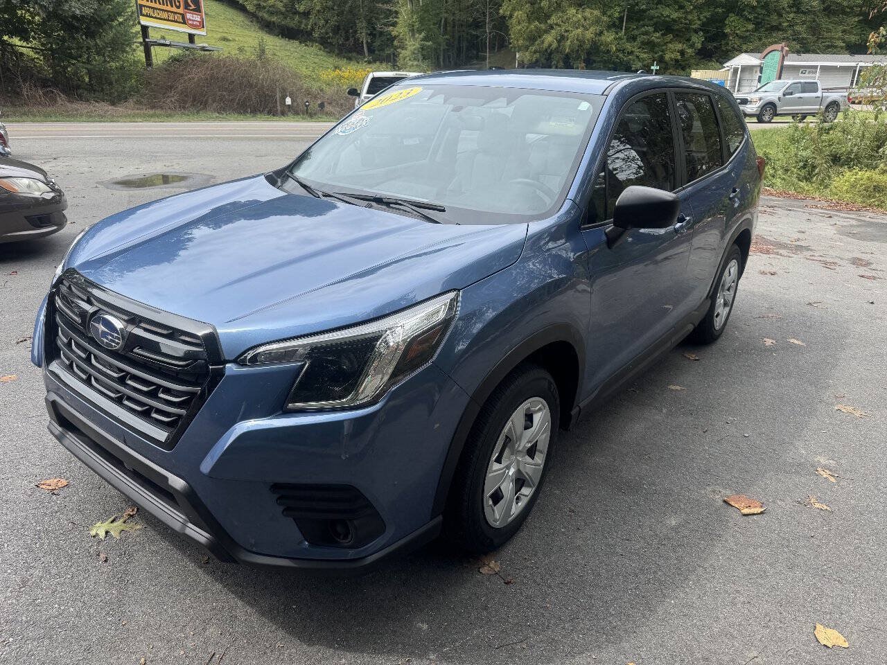 Used 2023 Subaru Forester AWD/4WD image 3