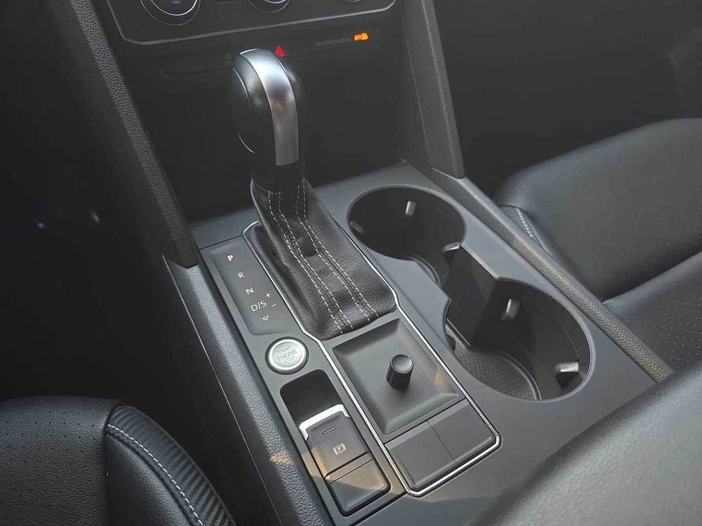 Used 2021 Volkswagen Atlas Cross Sport SE image 24