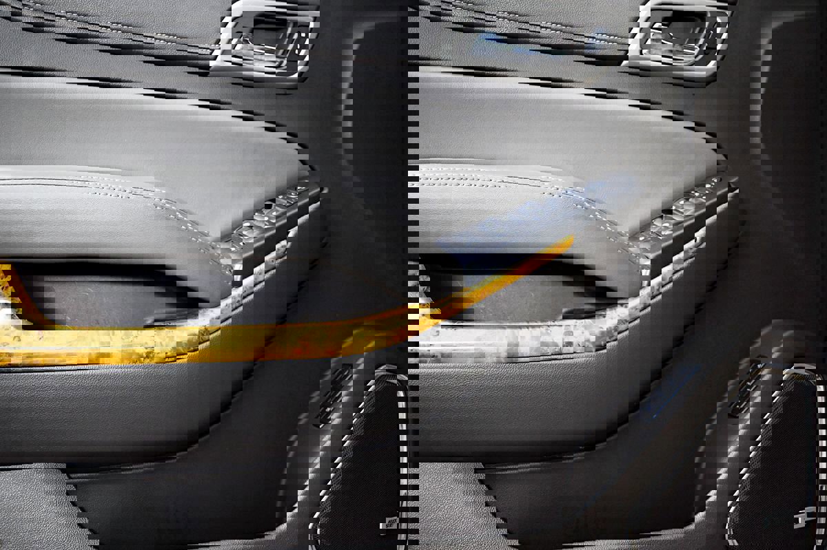 Used 2017 GMC Yukon XL Denali w/ Open Road Package image 17